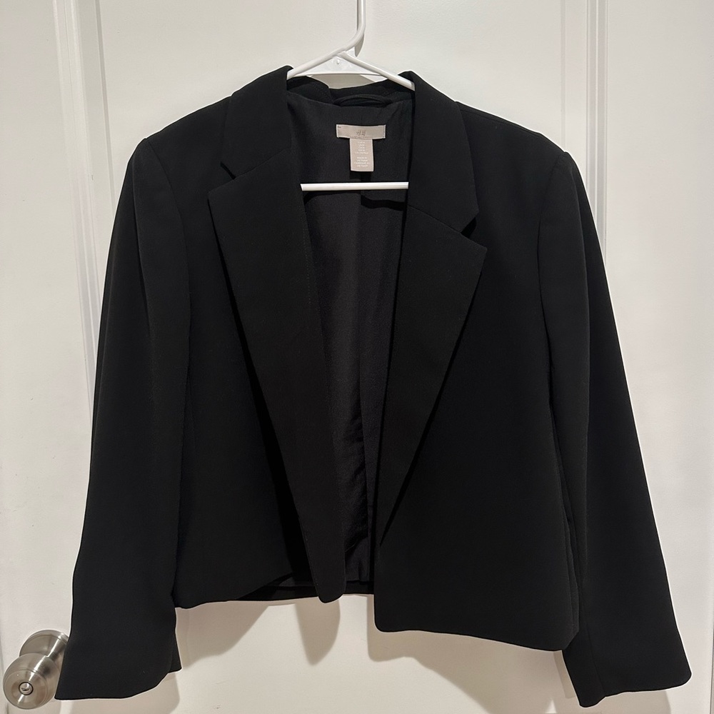 H&M cropped blazer!